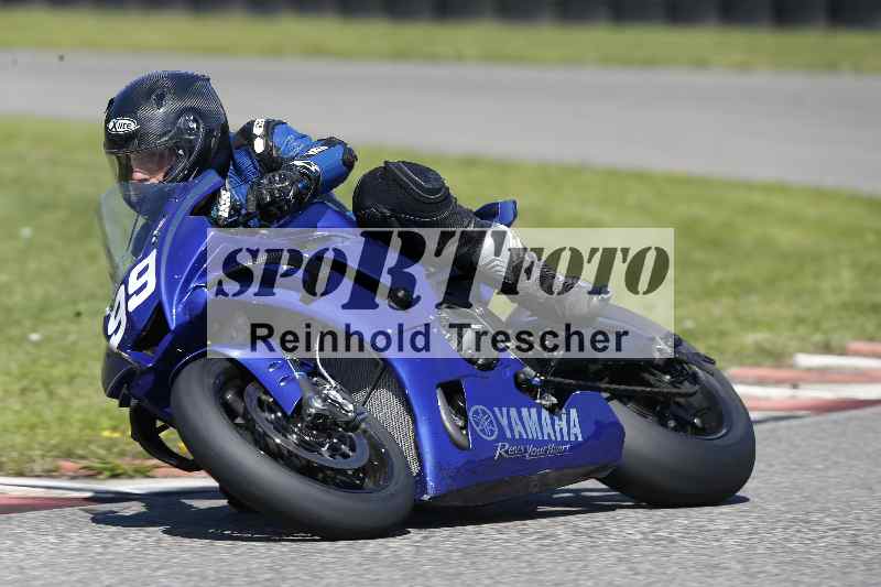 /43 08.08.2025 Discover the Bike ADR/Race 3 rot/99